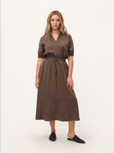 Load image into Gallery viewer, The Tencel Gathered-Waist Dress
