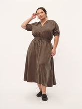Load image into Gallery viewer, The Tencel Gathered-Waist Dress
