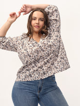 Load image into Gallery viewer, The Cropped Sleeve Cotton Blouse
