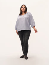 Load image into Gallery viewer, The Cropped Sleeve Cotton Blouse
