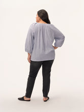 Load image into Gallery viewer, The Cropped Sleeve Cotton Blouse
