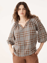 Load image into Gallery viewer, The Cropped Sleeve Cotton Blouse
