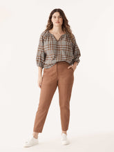 Load image into Gallery viewer, The Cropped Sleeve Cotton Blouse
