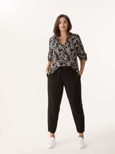 Load image into Gallery viewer, The Vintage Print Popover Top
