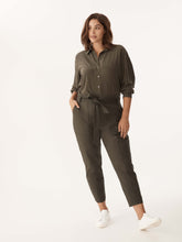 Load image into Gallery viewer, The Essential Cotton Utility Pant
